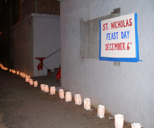 2007 Luminaries Prayer Service on Church sidewalk