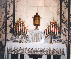 Exposition of Blessed Sacrament on St. Ann Altar