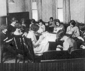 1900s (early) Sarah Heinz House - Girls Sewing Class (photo courtesy of Sarah Heinz House)