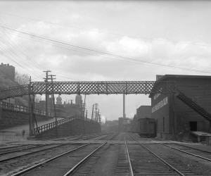 1909 - Pine St. Bridge looking west.  St. Nicholas Church can be seen in the background 715.091235.CP **
