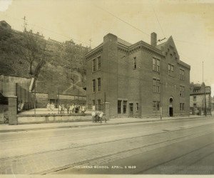 1929 - Duquesne School at 1500 E. Ohio St.  MSP117_B023_F01_I11 *
